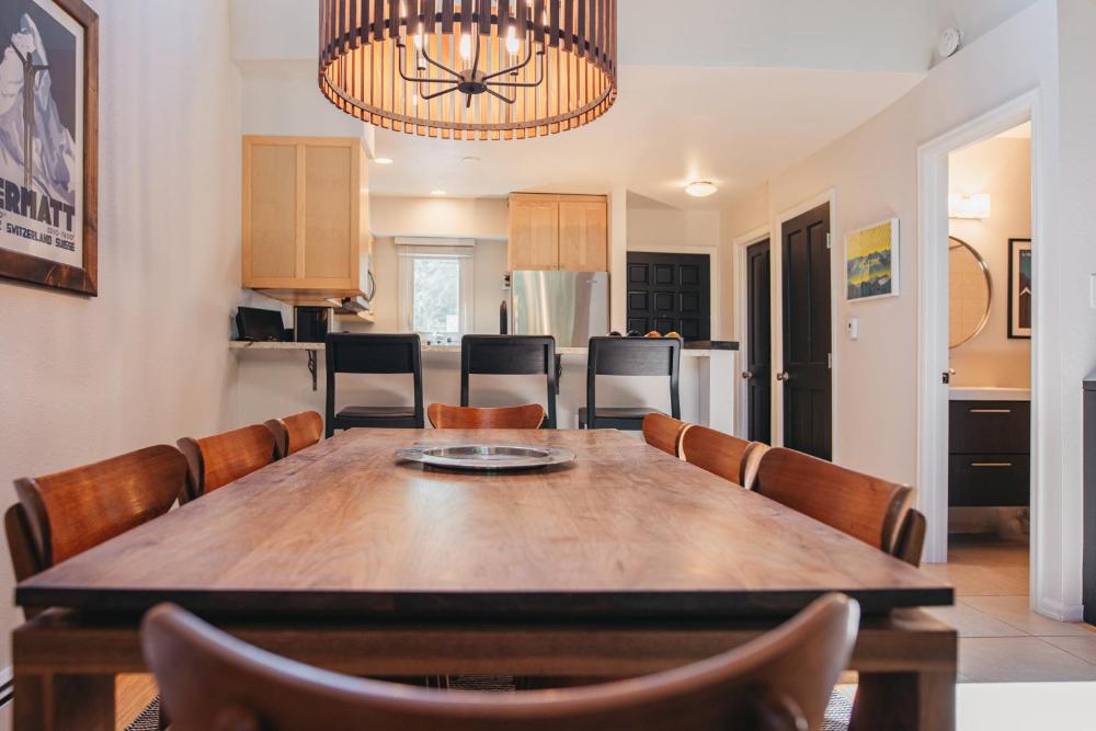 Chillside Chalet Modern West Vail Townhouse!